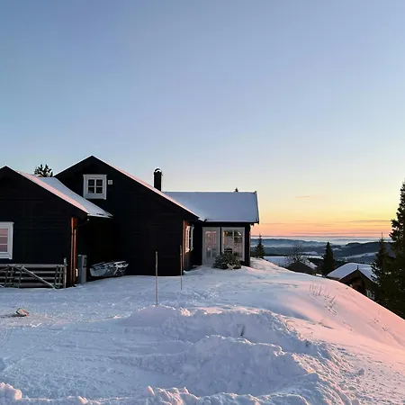 Modern Mountain Cabin With Panoramic Views Semesterbostad Sjusjoen