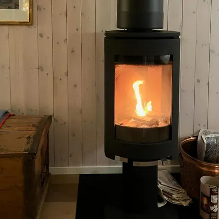 Modern Mountain Cabin With Panoramic Views Semesterbostad